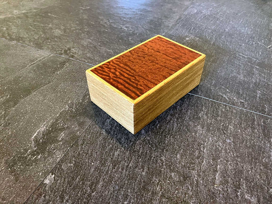 Boite acajou pommelé