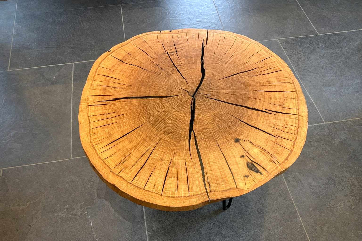 Table en rondins de chêne