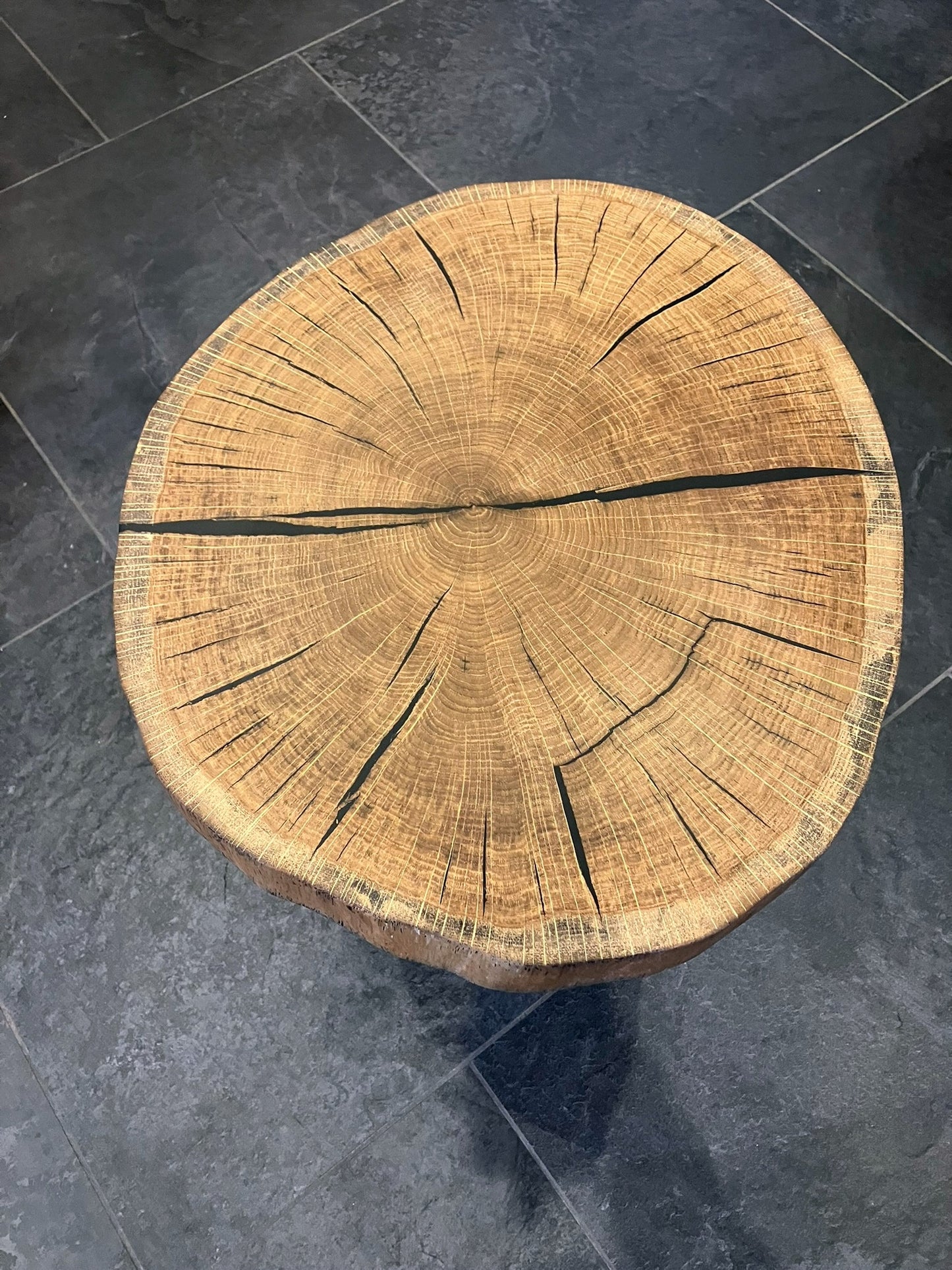 Table en rondins de chêne
